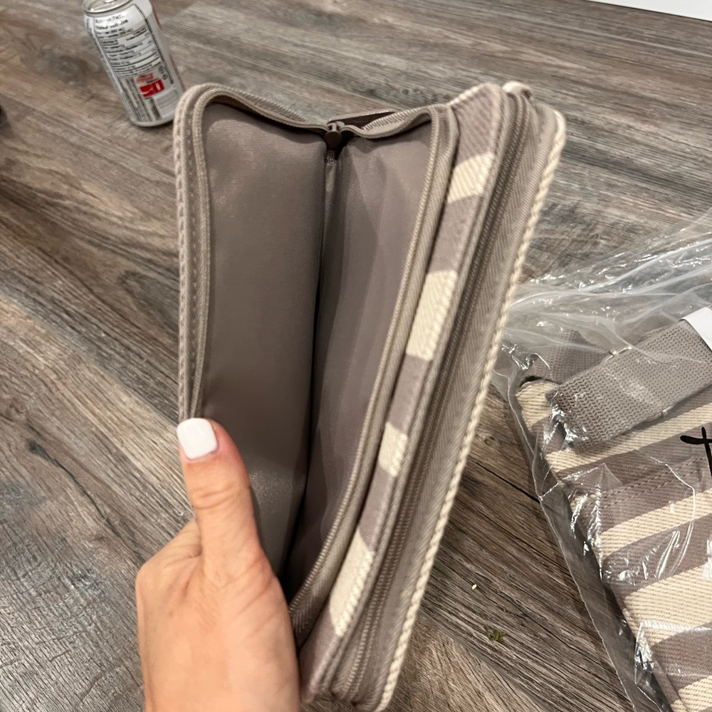 NEW Thirty one Bundle - Picture 12 of 13